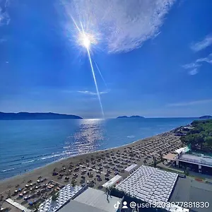 Oasis , Wlora Albania